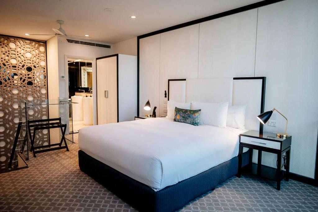 The Inchcolm By Ode Hotels Брисбен Экстерьер фото A room at the hotel