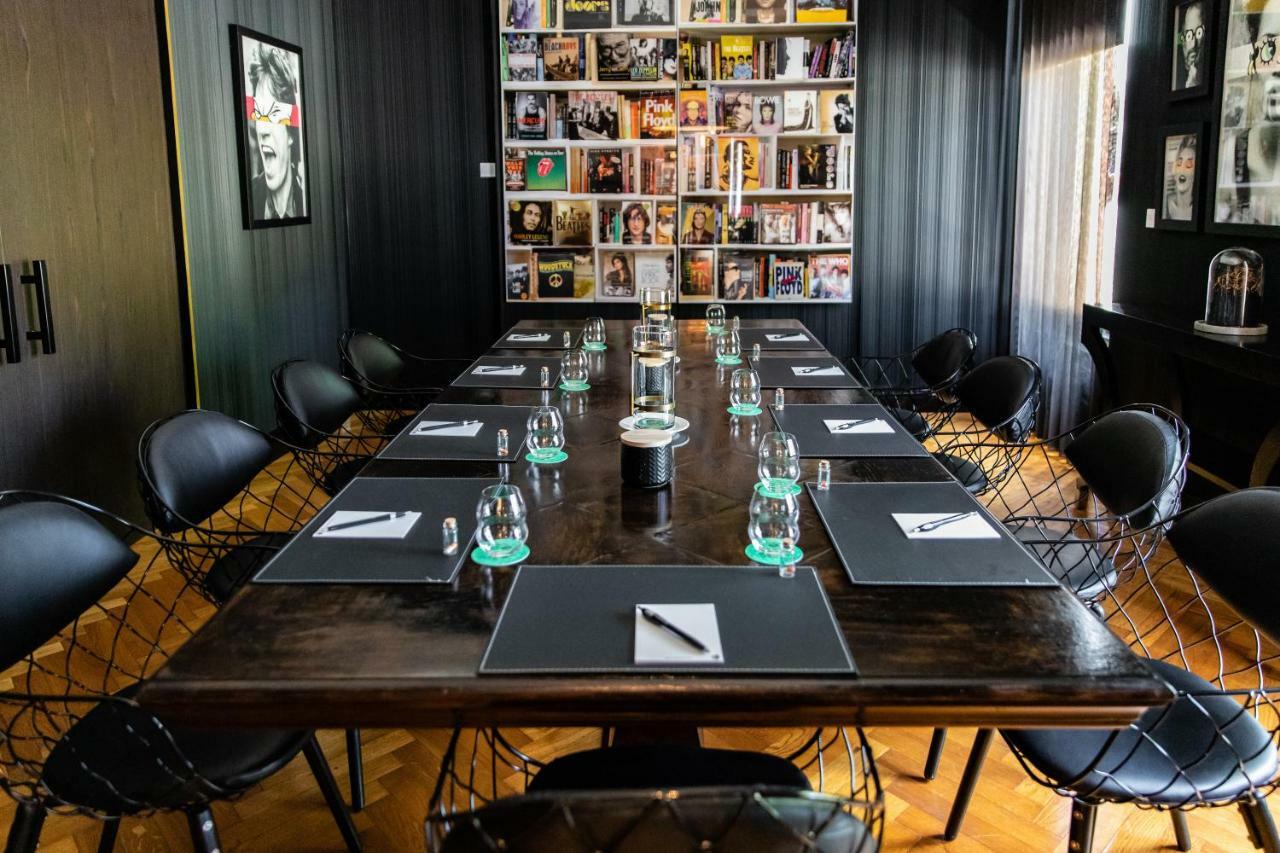 The Inchcolm By Ode Hotels Брисбен Экстерьер фото The boardroom at the hotel